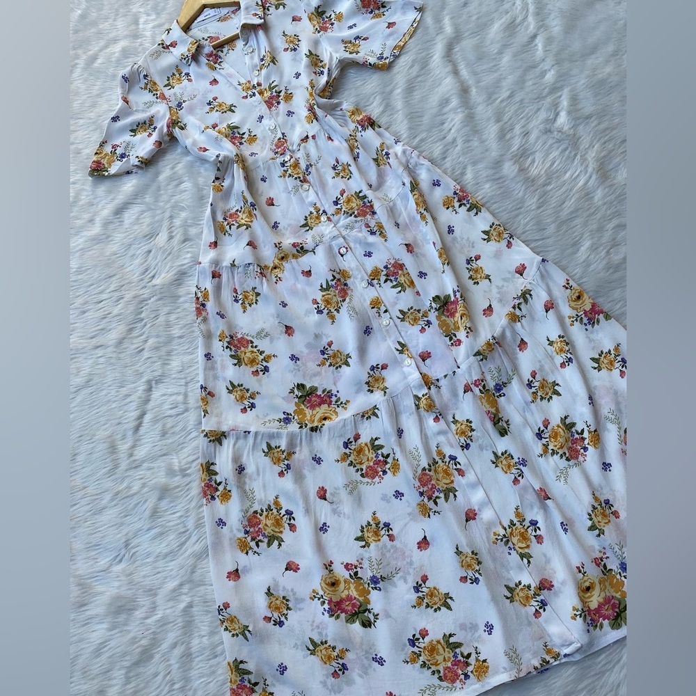 🌻Jersey printed maxi dress
🌻bust-34to36
🌻length-55 - Picture 3 of 8